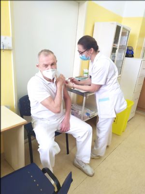 Bánovská nemocnica rozšírila ordinačné hodiny vakcinačného centra